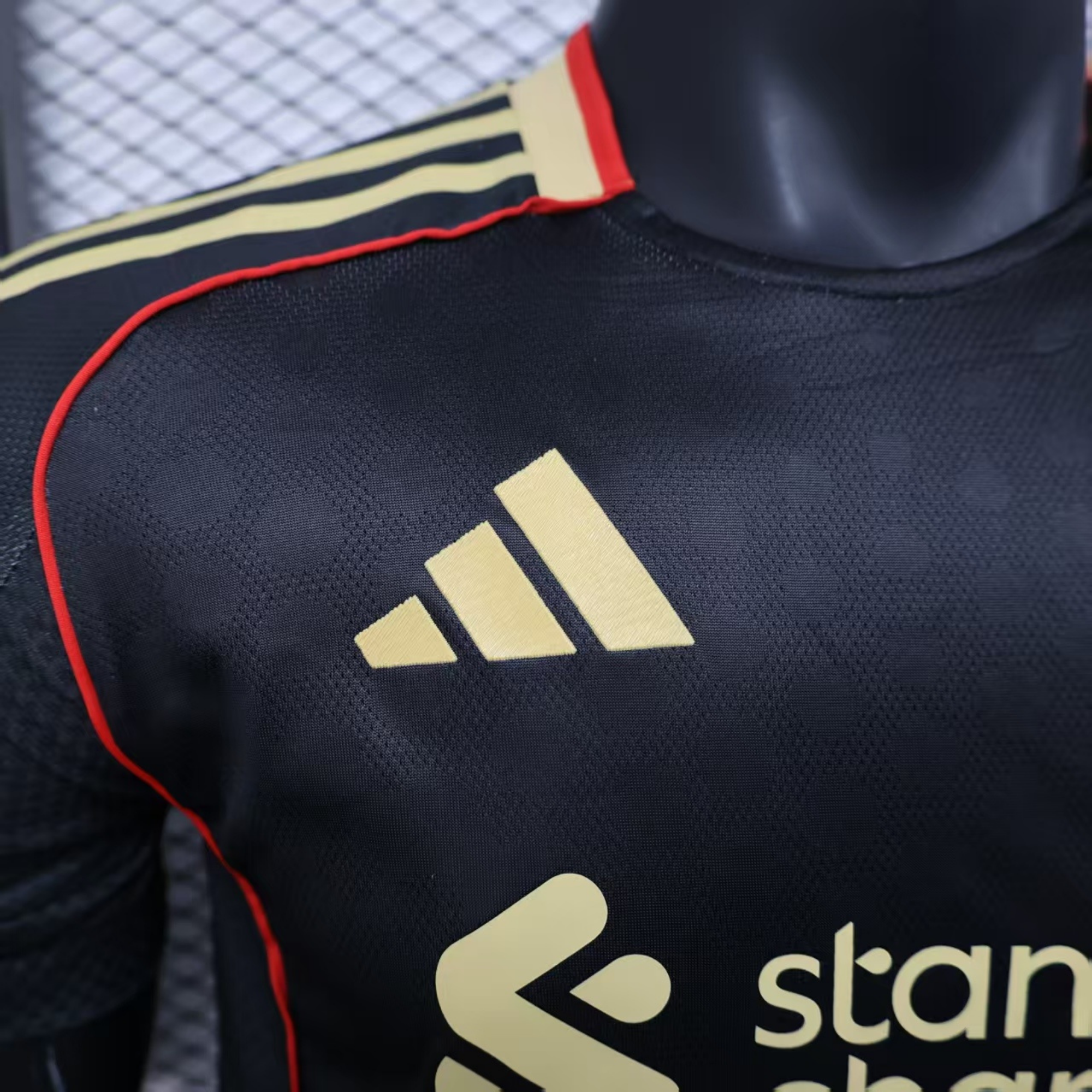 Liverpool Blackout Gold Kit