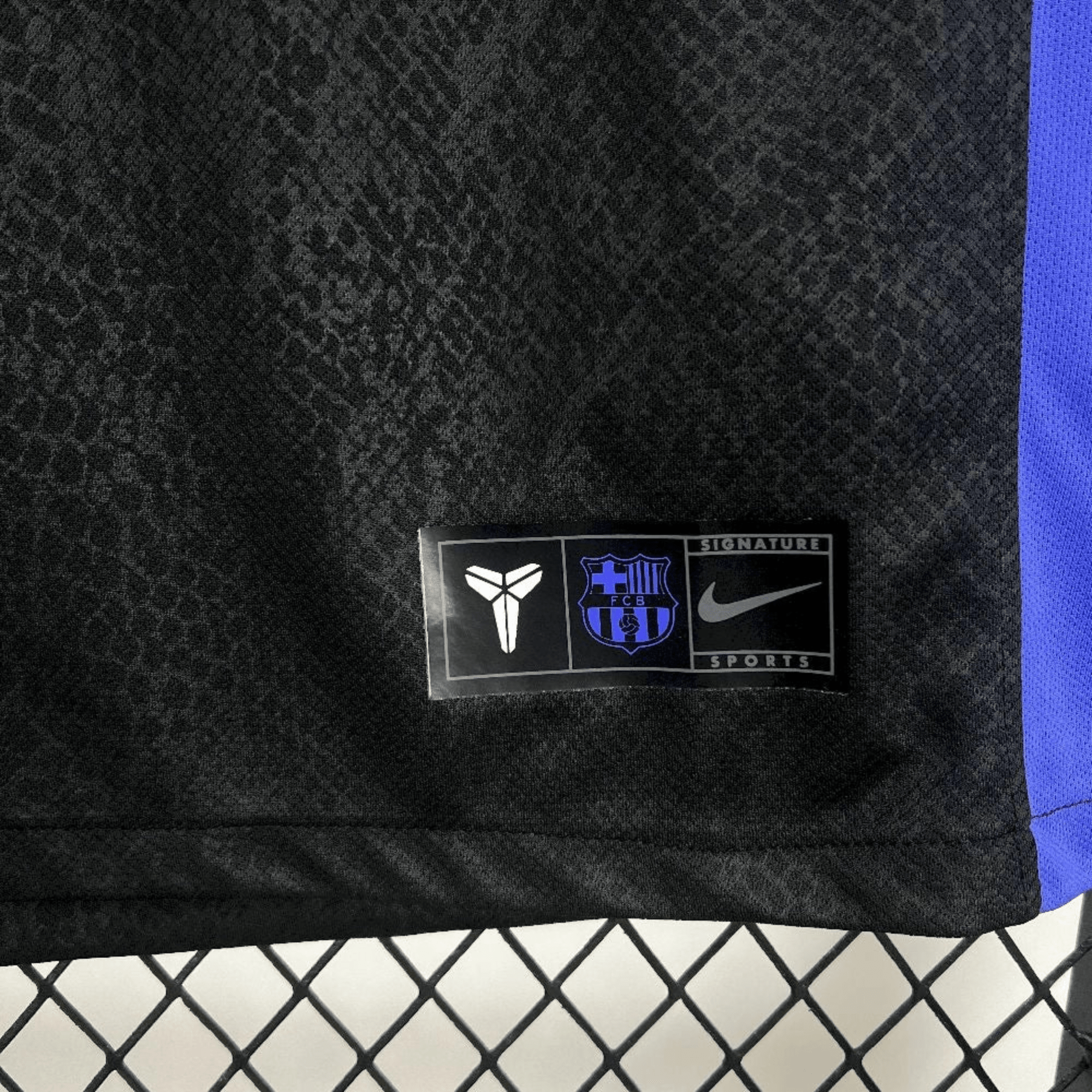 Barcelona Black Mamba Kit - LockerX