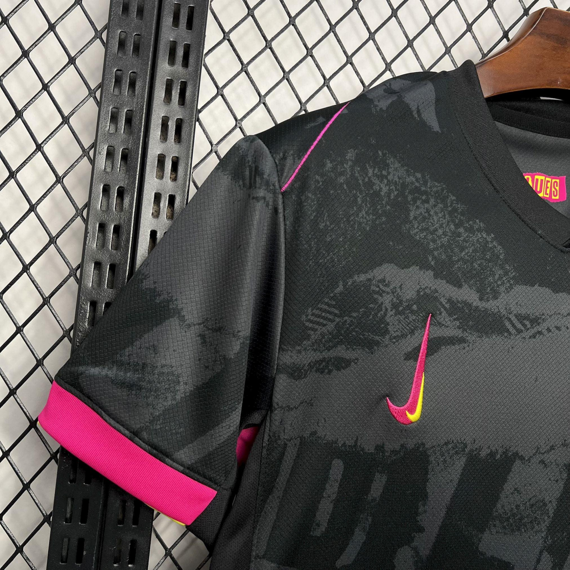 Chelsea Neon Lion Kit