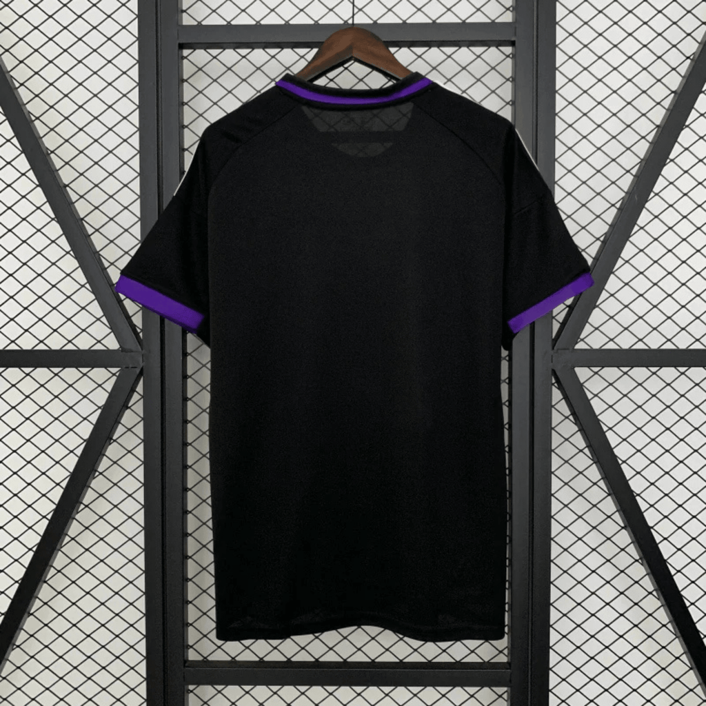 Real Madrid Serpent Lila Kit - LockerX