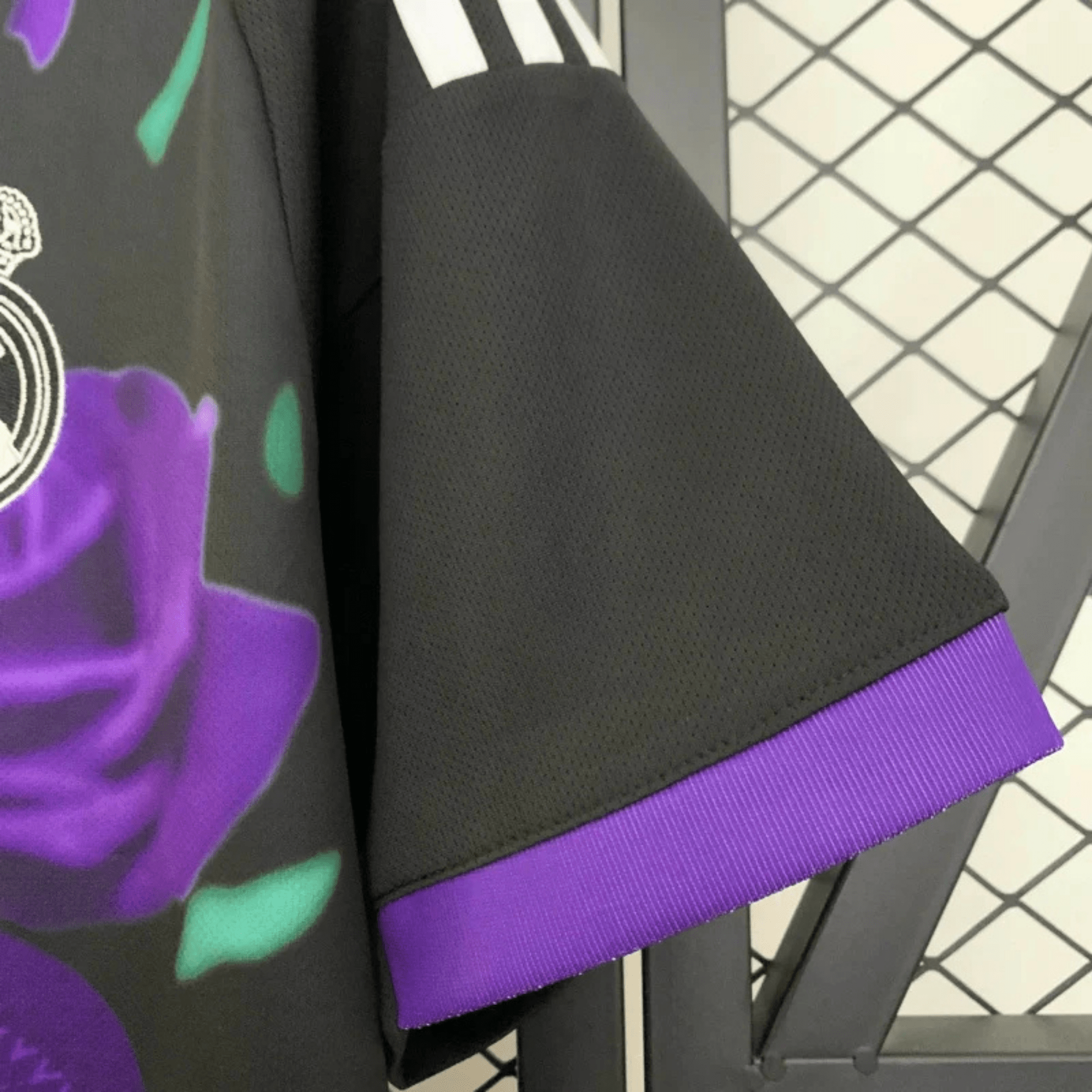 Real Madrid Serpent Lila Kit - LockerX