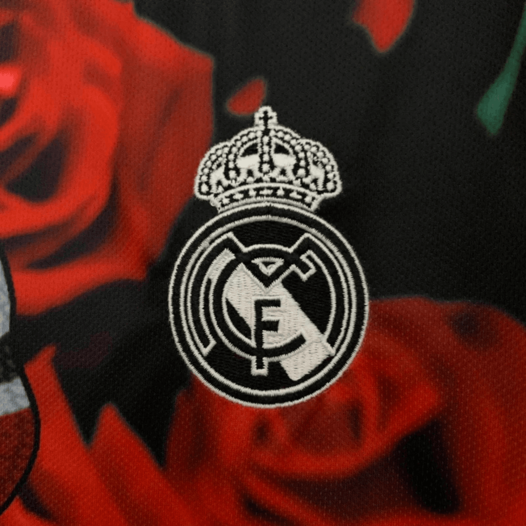 Real Madrid Serpent Rojo Kit - LockerX